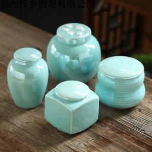 Ceramic pet cremation urn